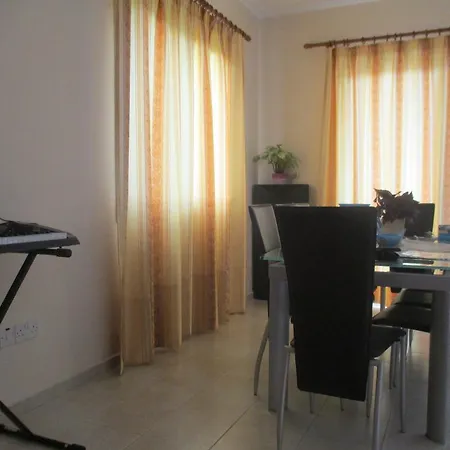 펜션 Ayios Athanasios House *