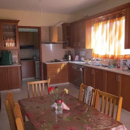 Ayios Athanasios House 펜션 *