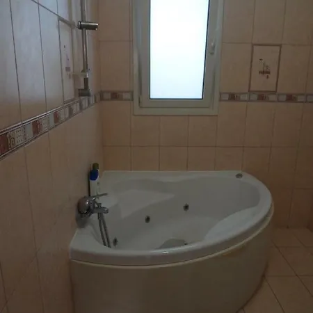펜션 Ayios Athanasios House *